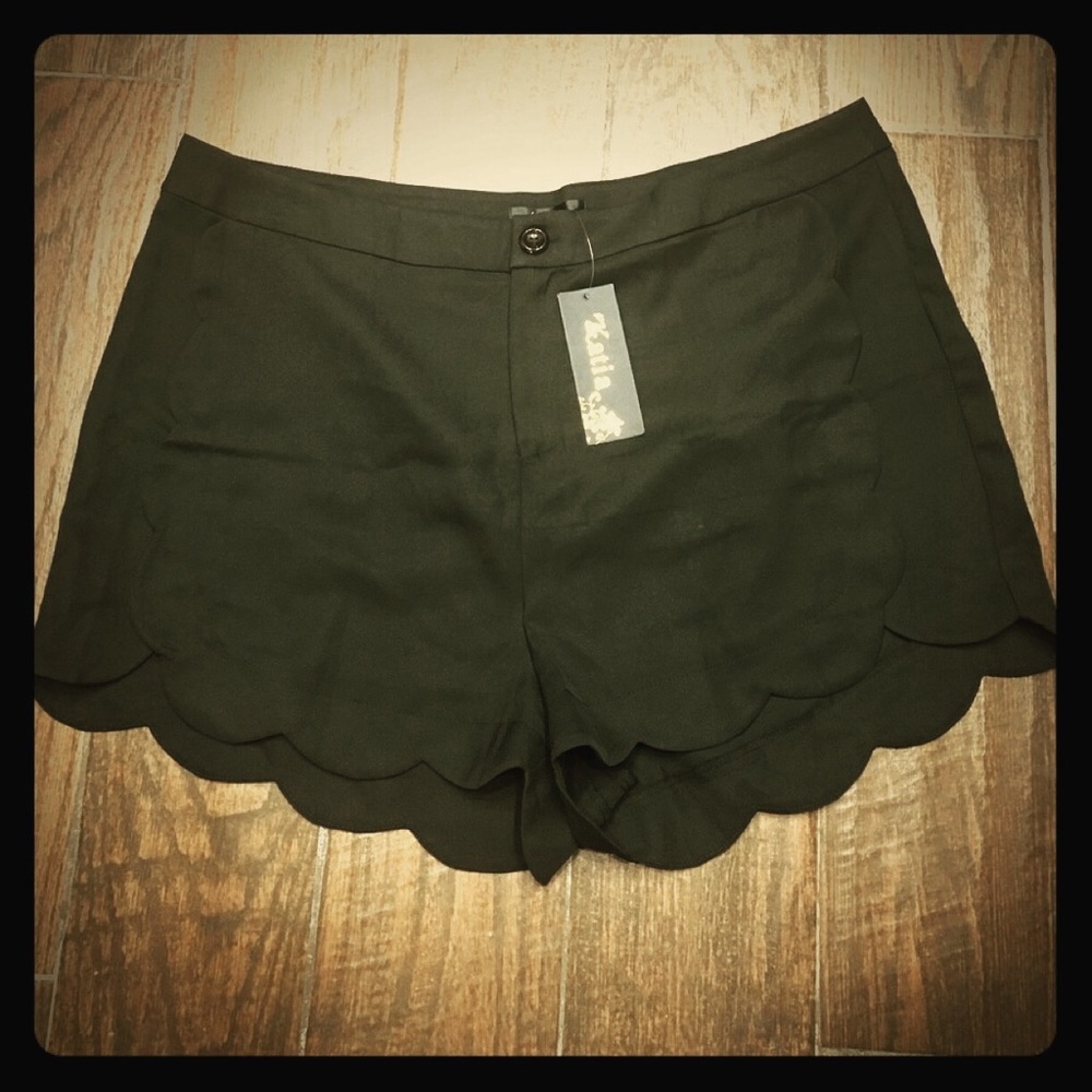 MAKE AN OFFER‼️Katia  PLUS SIZE Shorts Runs Small 1X